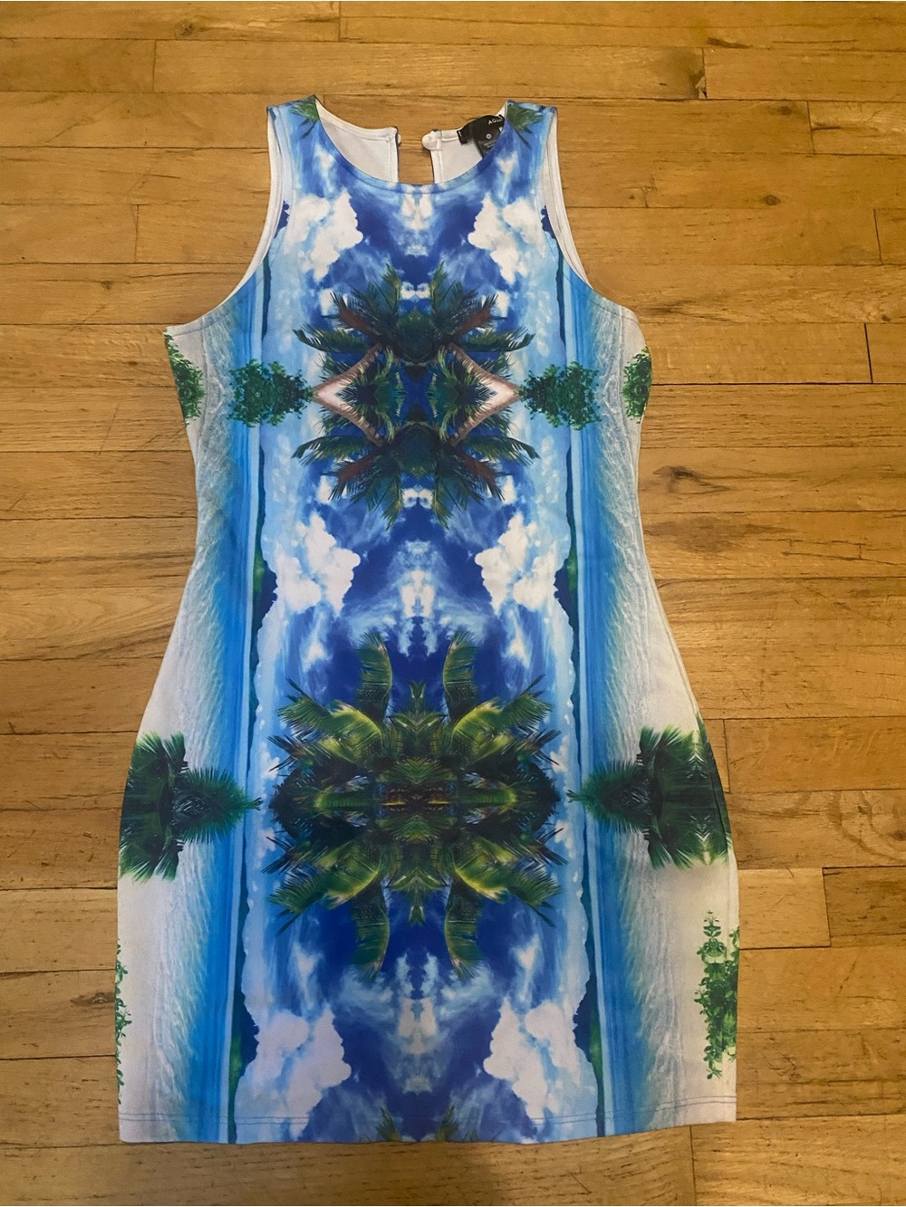 Aqua dress. So pretty. Size medium